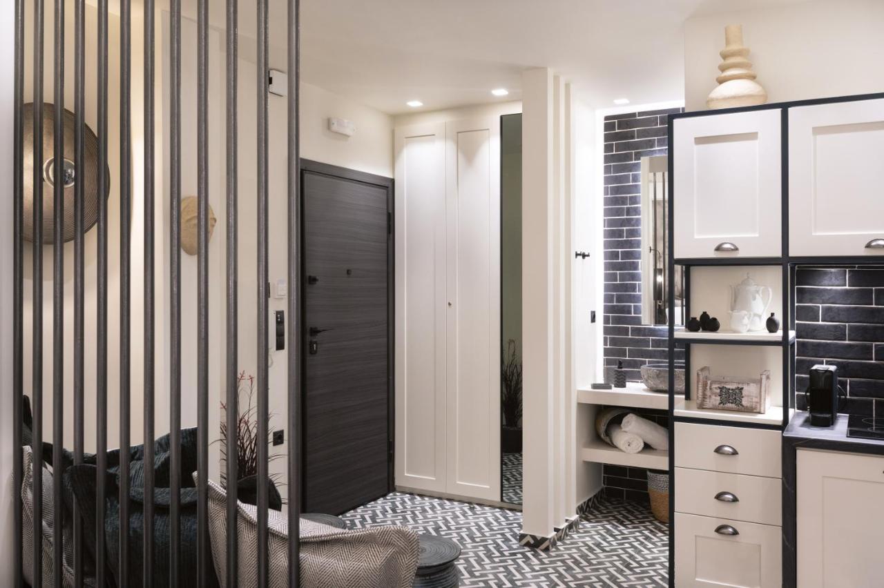 Adrianou At Heart Of Plaka Apartment Athena Bagian luar foto