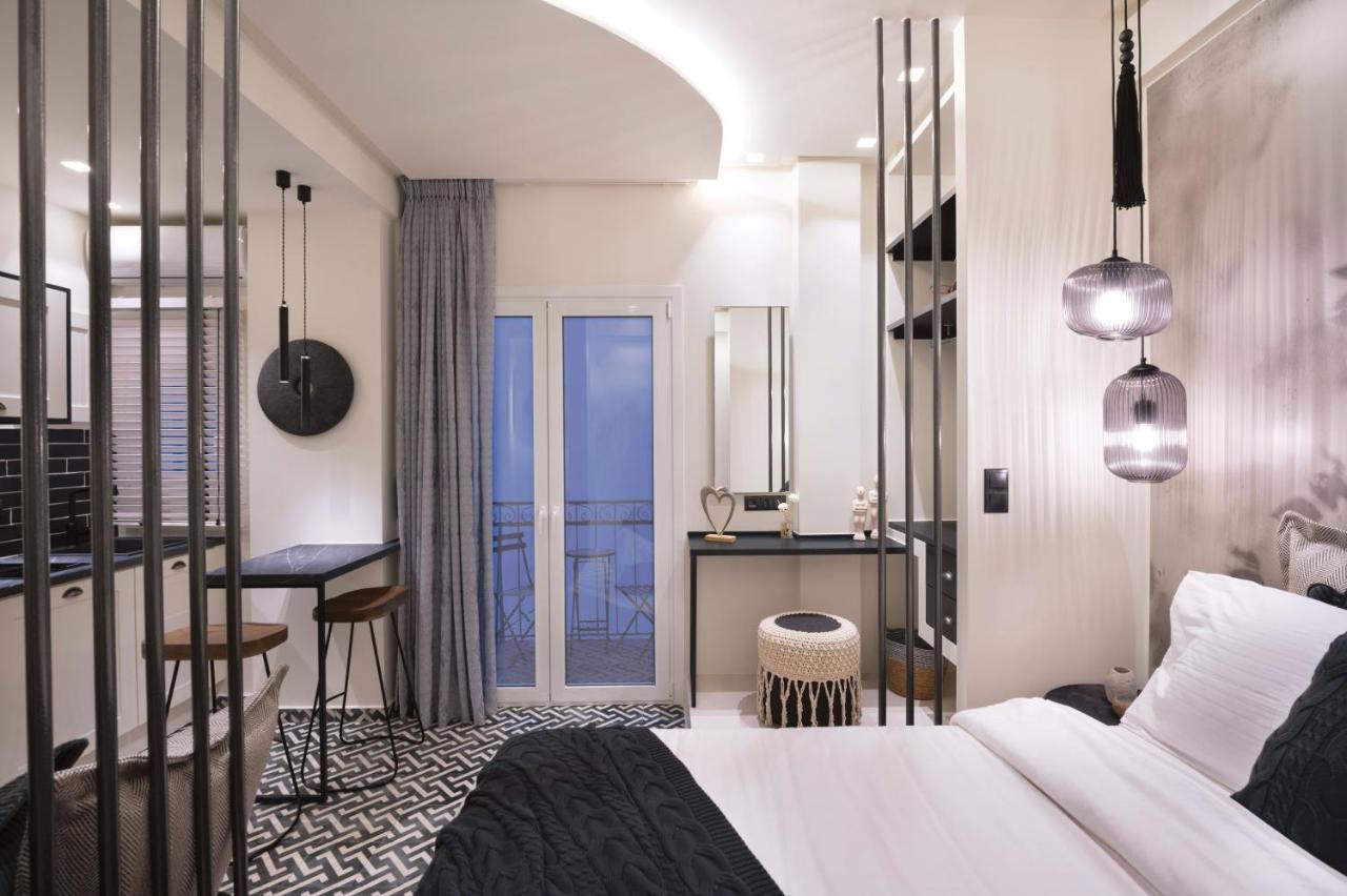Adrianou At Heart Of Plaka Apartment Athena Bagian luar foto