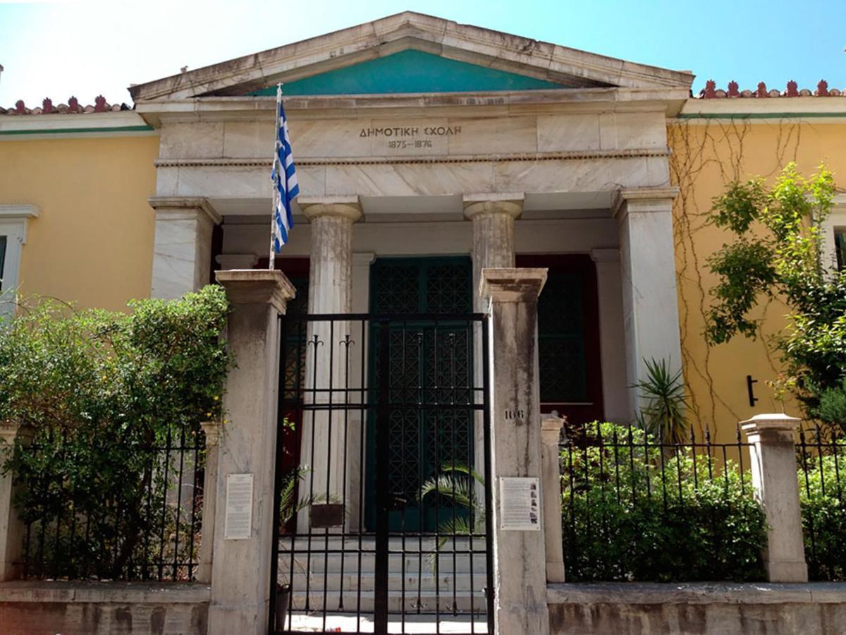 Adrianou At Heart Of Plaka Apartment Athena Bagian luar foto
