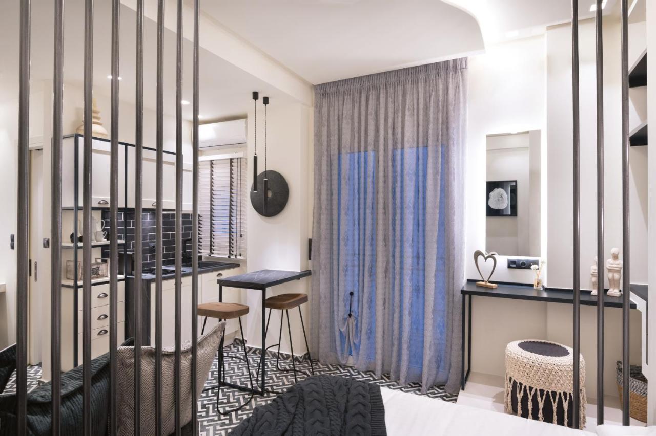 Adrianou At Heart Of Plaka Apartment Athena Bagian luar foto