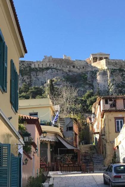 Adrianou At Heart Of Plaka Apartment Athena Bagian luar foto